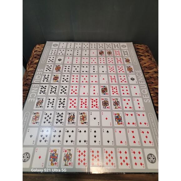 Sequence An Exciting Game of Strategy - Board Game - Picture 9 of 11
